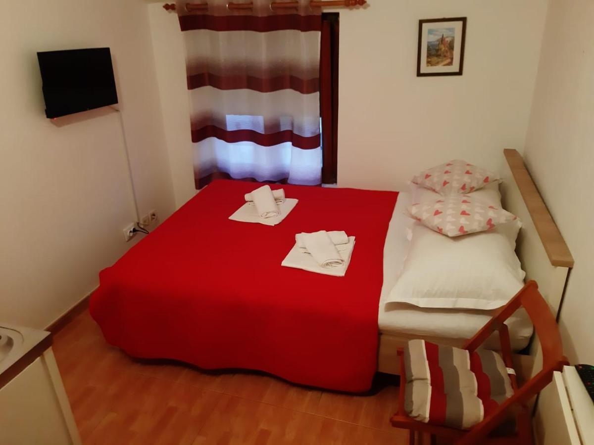 Apartments Knezic Igrane Εξωτερικό φωτογραφία