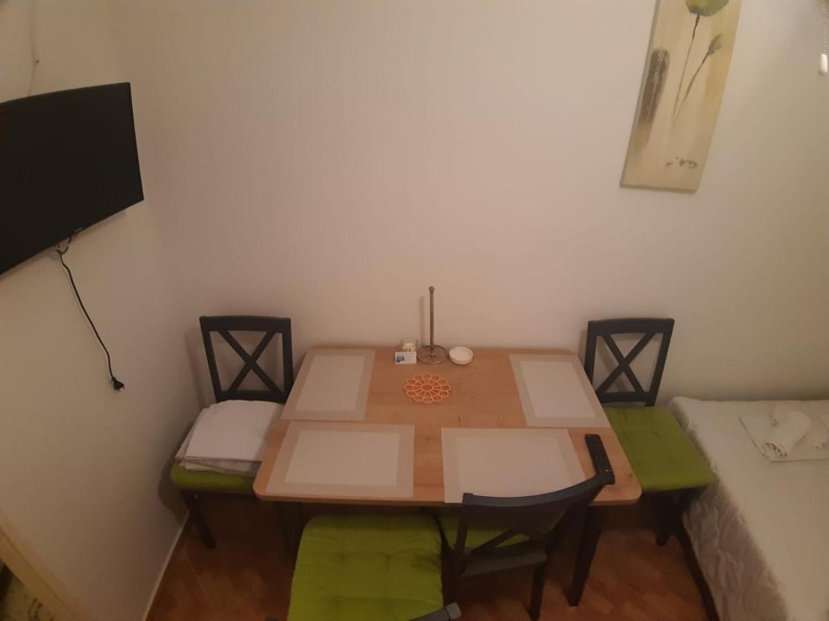 Apartments Knezic Igrane Εξωτερικό φωτογραφία