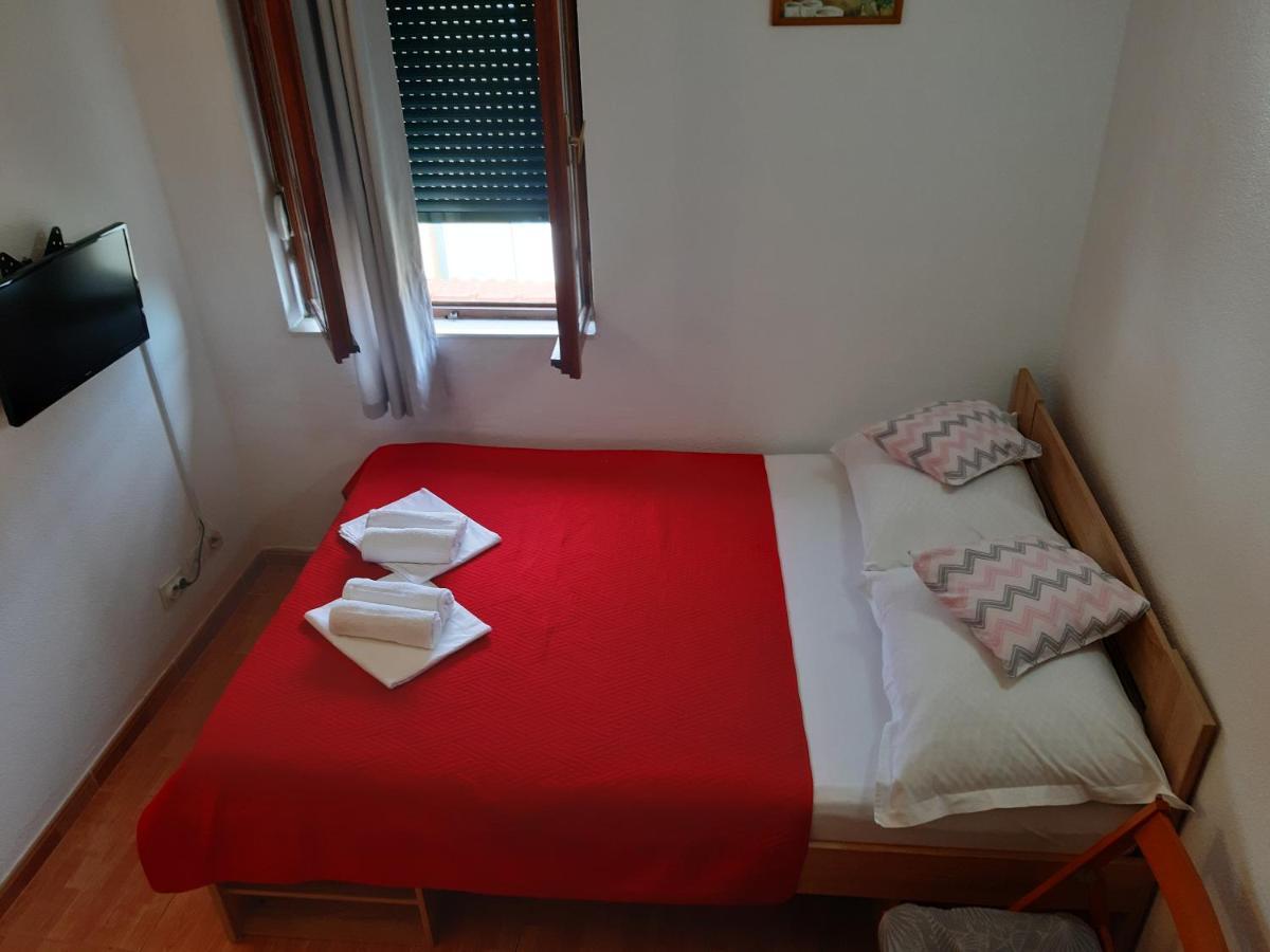 Apartments Knezic Igrane Εξωτερικό φωτογραφία