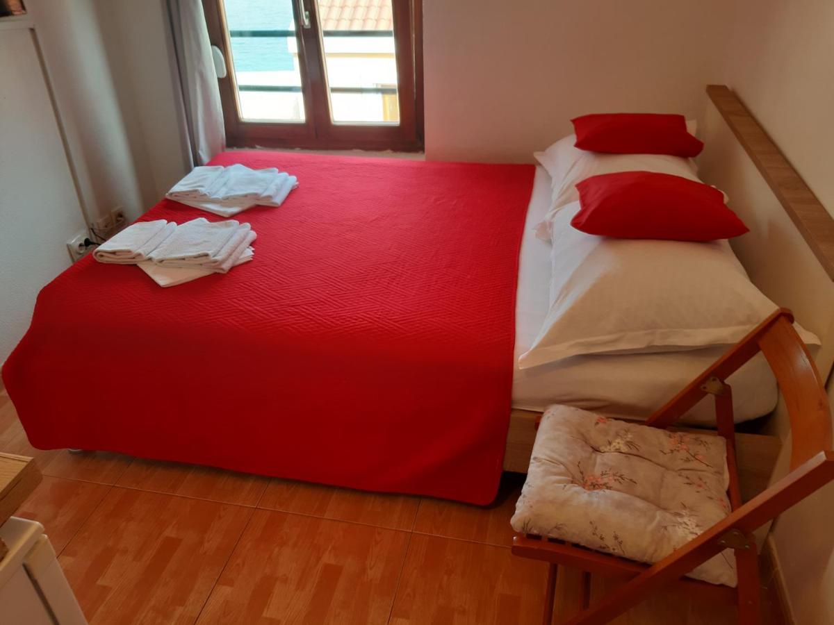 Apartments Knezic Igrane Εξωτερικό φωτογραφία