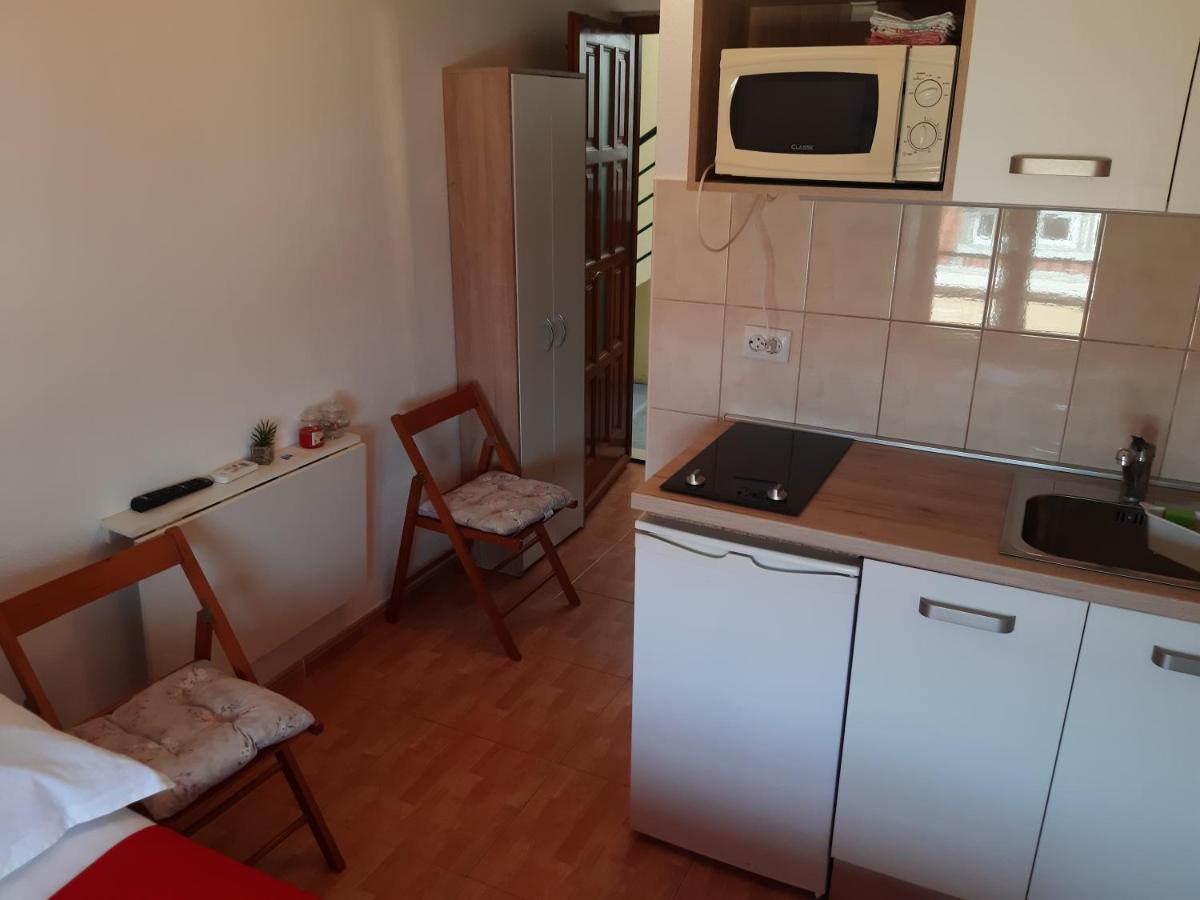 Apartments Knezic Igrane Εξωτερικό φωτογραφία