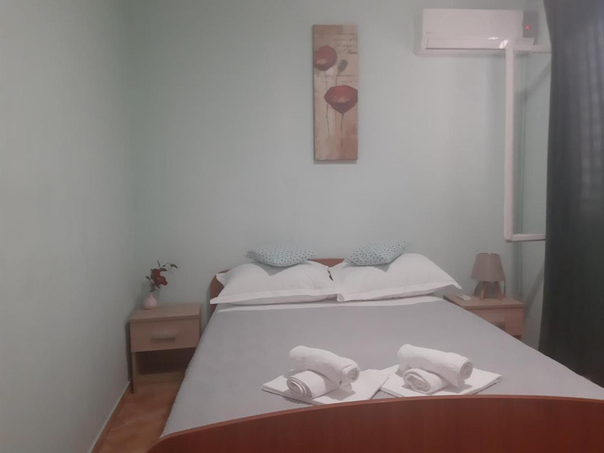 Apartments Knezic Igrane Εξωτερικό φωτογραφία